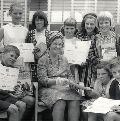 Miss O Wilson presenting prizes July 1967